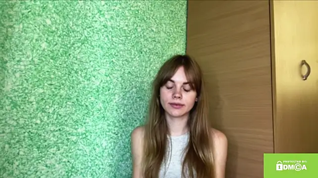 XXX chat uživo modela SunnyStrike