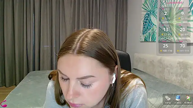 XXX chat uživo modela mia_bloomy