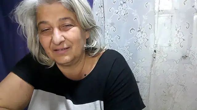 ExquisiteMature's Live XXX Chat