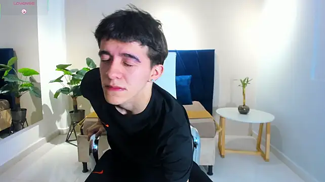 צ'אט XXX בשידור חי של Austinbolt