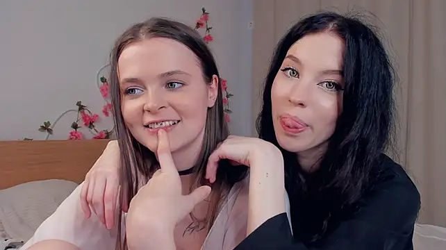 CleotildePiel's Live XXX Chat