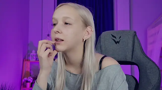 Chat XXX en directo de MaoqiBeverly