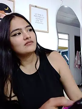 Noath_Kitsune Adlı Modelin Canlı XXX Sohbeti