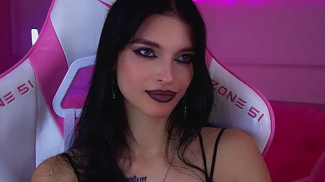 BeverlyMost Live XXX Chat