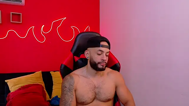 Mike_savage3 Adlı Modelin Canlı XXX Sohbeti