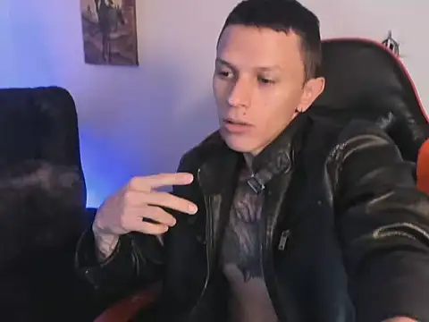 XXX chat uživo modela Masterdave7