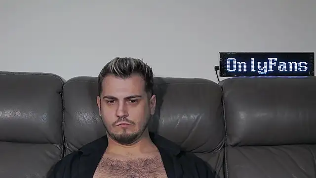 CrazyDom1 Chat XXX in diretta