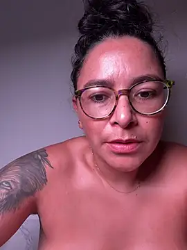 sophie_1_ XXX чат на живо