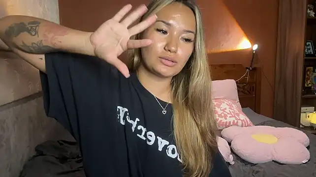 immahawaii's Live XXX Chat