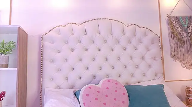 AriaStonne Chat XXX live