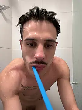 slaamdopee Adlı Modelin Canlı XXX Sohbeti