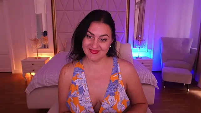 VelvetLuck Adlı Modelin Canlı XXX Sohbeti