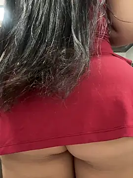 Megan_Ivy Adlı Modelin Canlı XXX Sohbeti