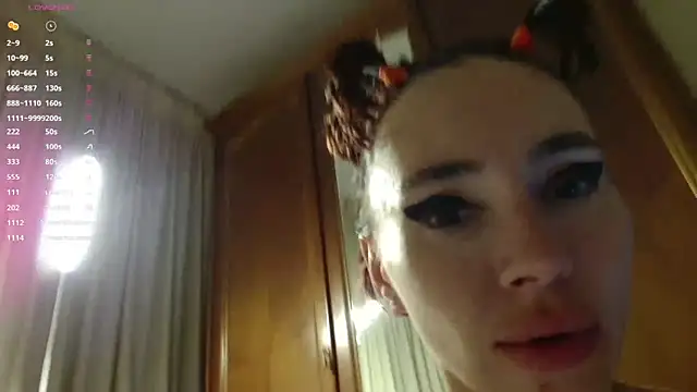 צ'אט XXX בשידור חי של Crazy1One
