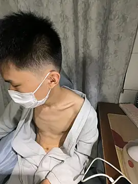 Chat XXX en directo de Zhang_yiovo