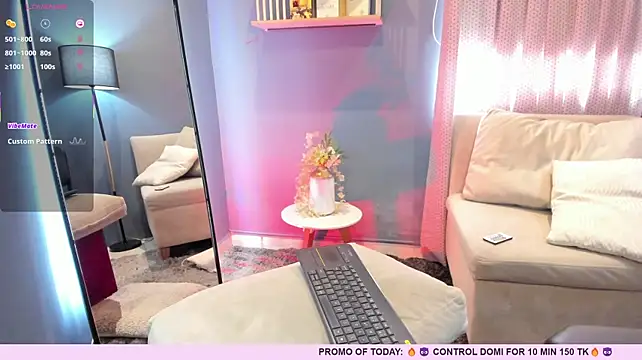 Chat +18 de Sara__Michell ao vivo