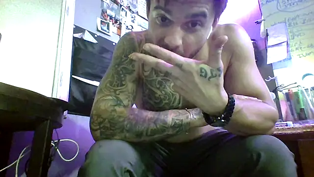 Chatroom XXX en direct de LegendaryLukeFilmCo