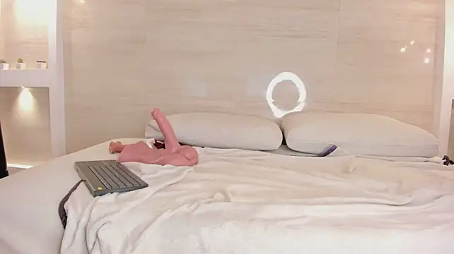 chloe_murray Live XXX-chat