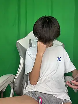 DD-101's Live XXX Chat