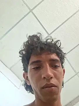 Noscay Adlı Modelin Canlı XXX Sohbeti