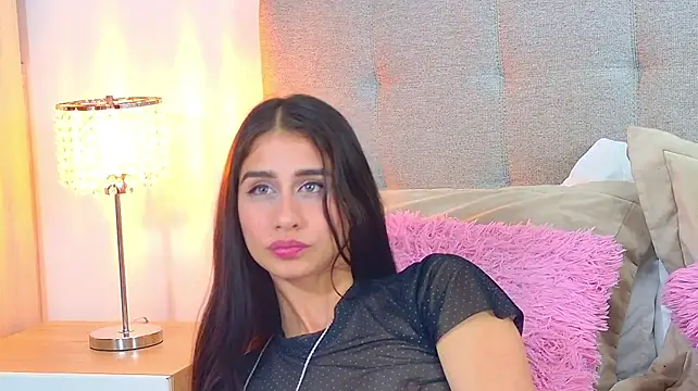 Chat +18 de KaoryJamal ao vivo