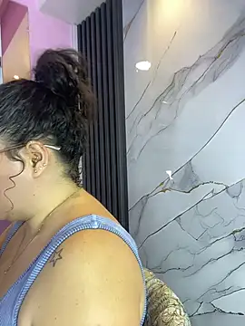 Nails_Lucia webcam show