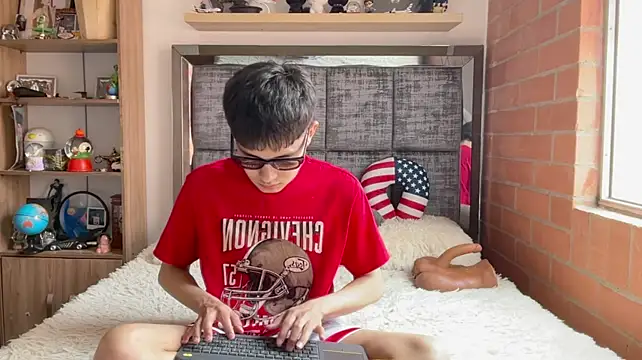 Andy_Belier23's Webcam Show