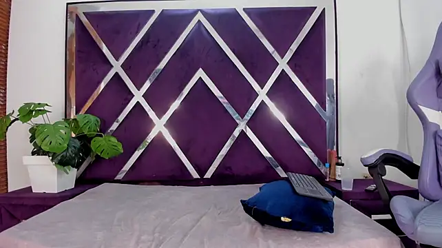 Kattyasm's Live XXX Chat