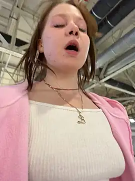 XXX chat uživo modela SlavicCandy