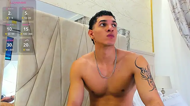 Adrien_Monteiro live XXX chat