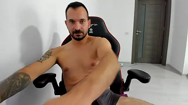 عرض كام Alphamale91