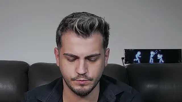CrazyDom1's Live XXX Chat