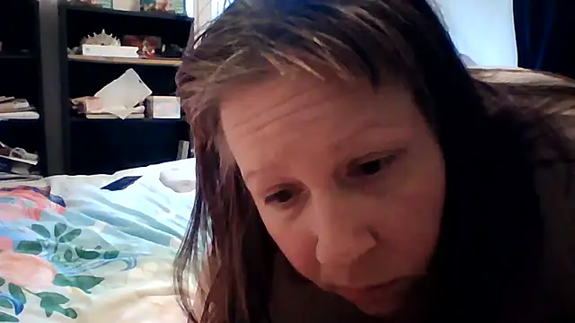 starlight1983 Show in webcam