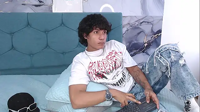 MaximilianRoth live XXX chat