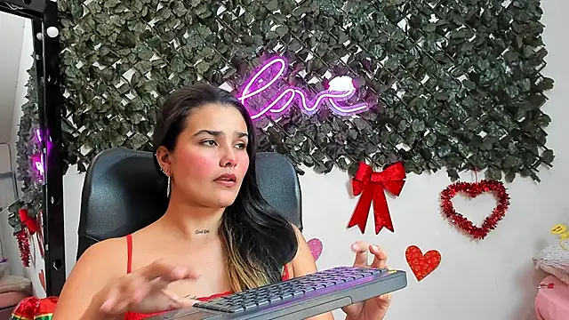 DestinyHills – Live XXX-chat