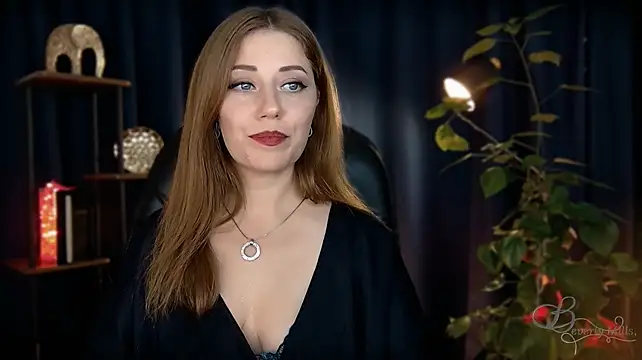 Chatroom XXX en direct de MissBeverlyMills
