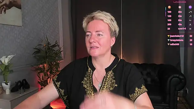 Nika_Smit: απευθείας συνομιλία ΧΧΧ