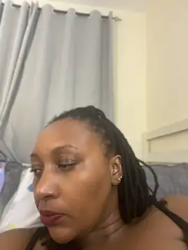 FREAKYBBW_001 Chat XXX in diretta
