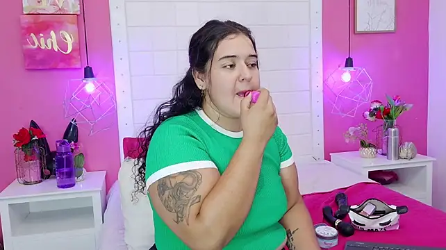 naomi_taylor27's Live XXX Chat