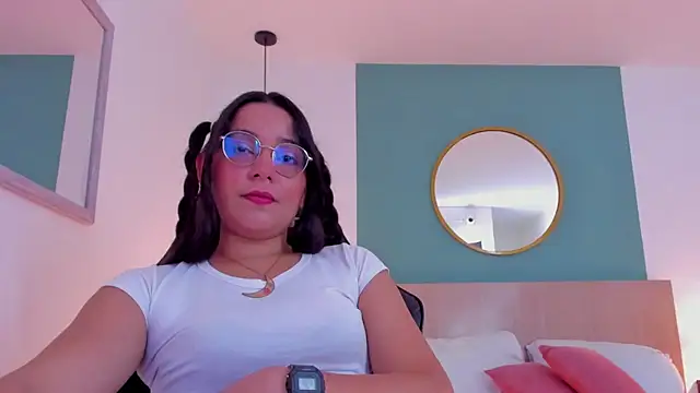 lucy_blue28 Chat XXX in diretta