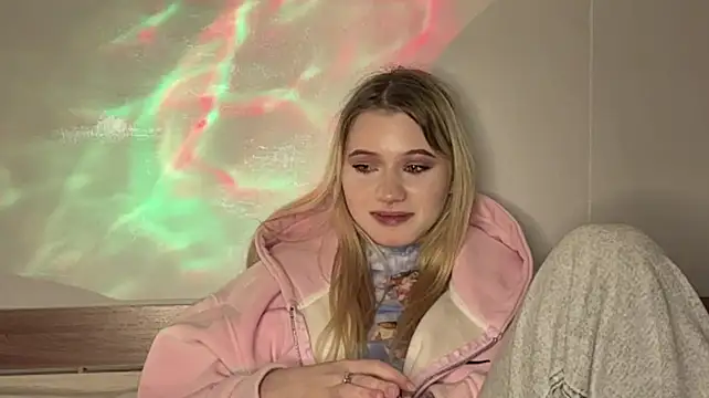 XXX chat uživo modela EstellOnorati