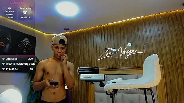 Colby_driscoll élő XXX-chatje