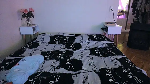 BrightDani's Live XXX Chat