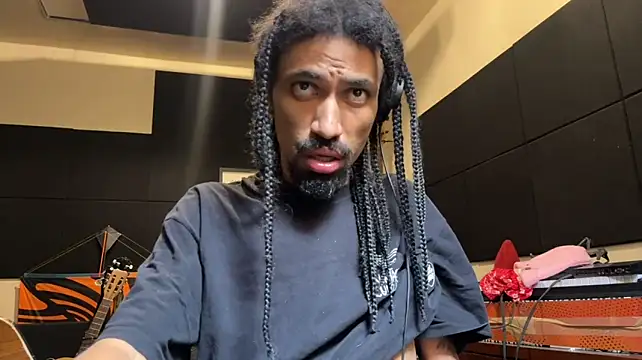 Chat XXX en directo de FavelaDaddyCum