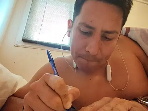 cumshotgod1 webcam show