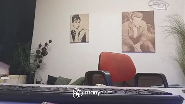 دردشة der_dino30 الجنسية المباشرة