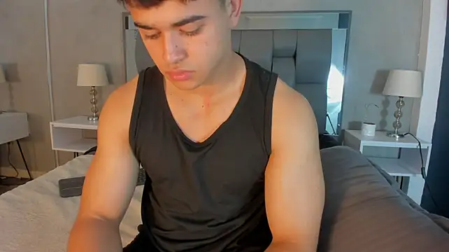 Živý XXX chat Charlie___Musk