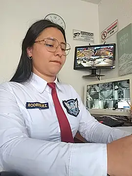 Queen_linda1's Live XXX Chat