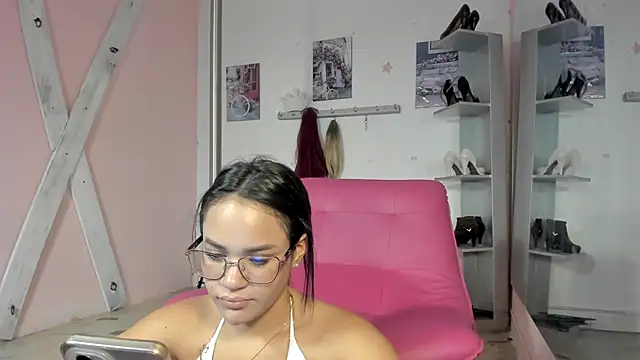 CAMILA--REY's Live XXX Chat
