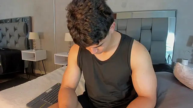 แชท XXX สดของ Charlie___Musk
